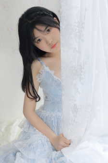 小向まな美